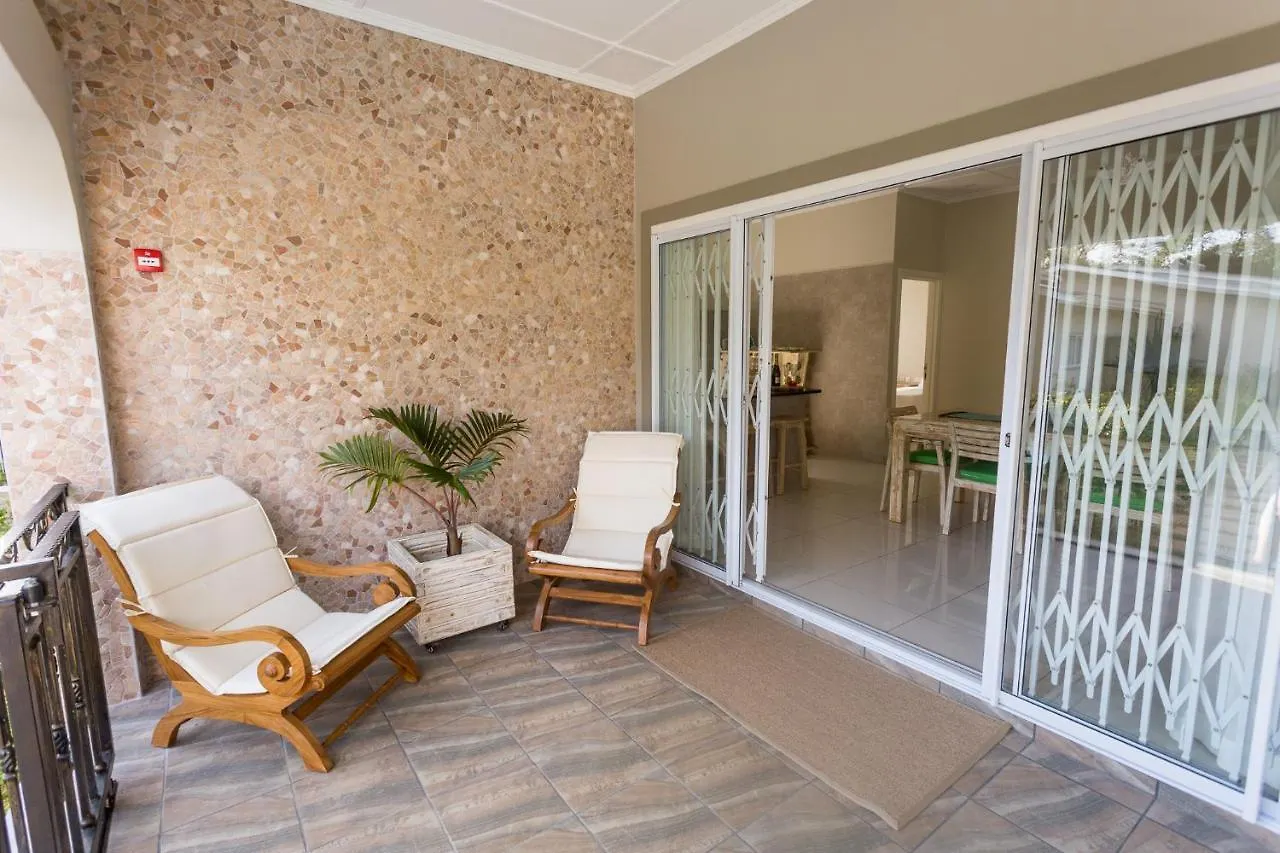 Beau Vallon Villa Chalets