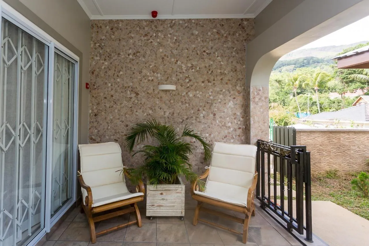 Beau Vallon Villa Chalets