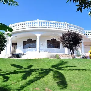Plot 4 Kavuma Close , Kampala Uganda