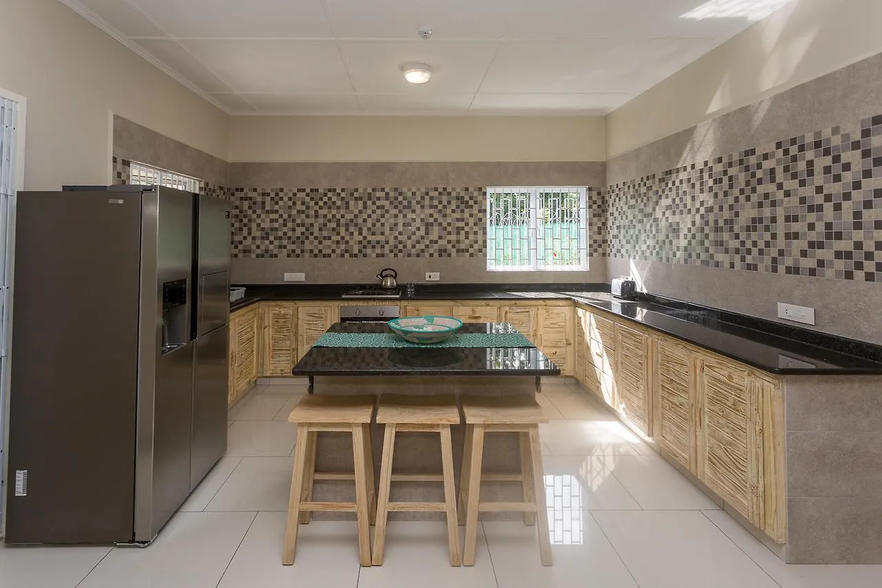 Beau Vallon Villa Chalets