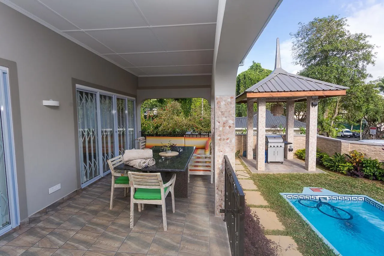 Beau Vallon Villa Chalets Seychelles