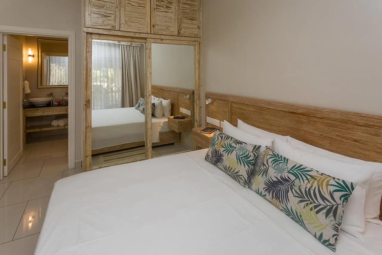 Beau Vallon Villa Chalets