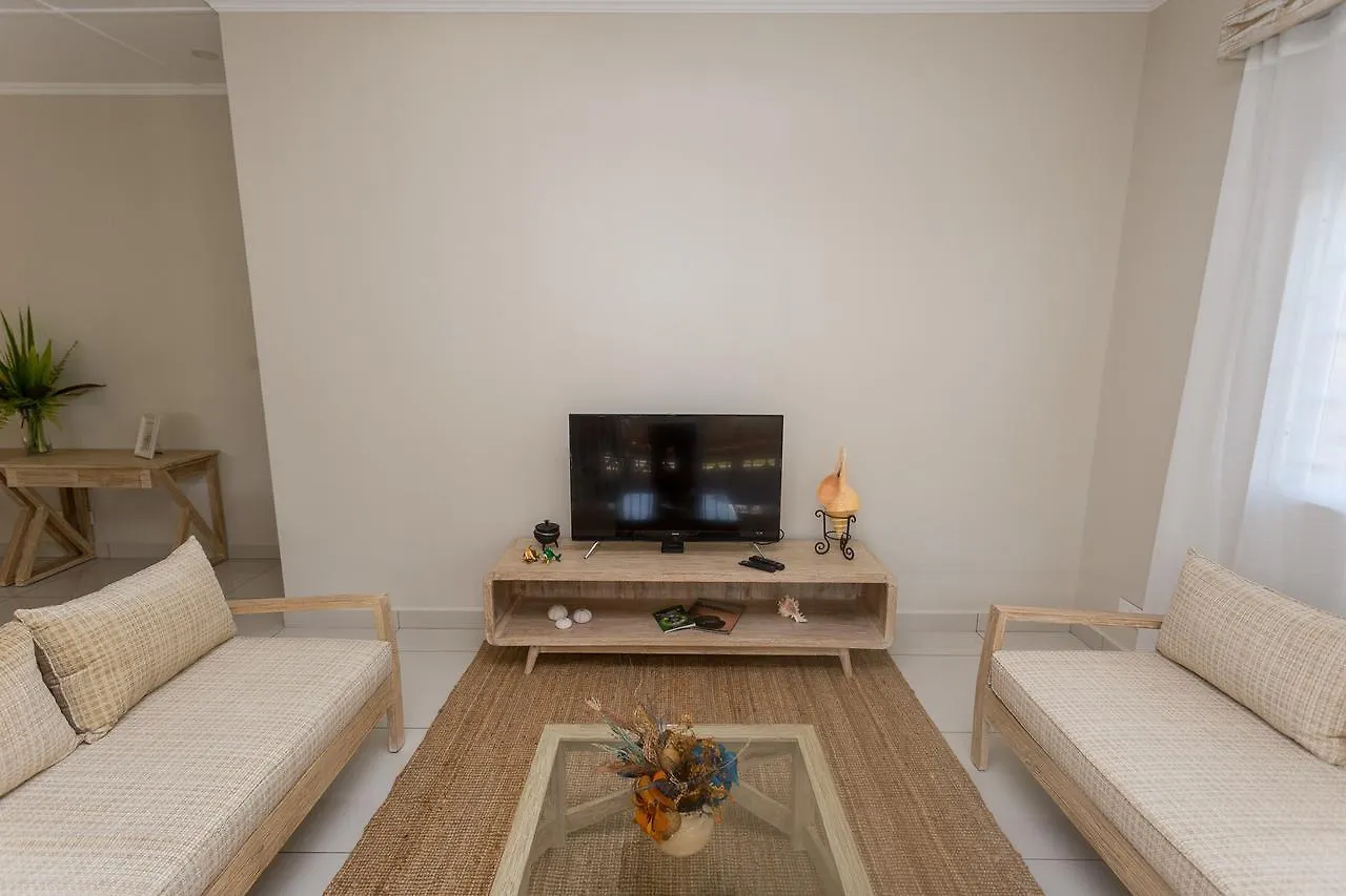 Beau Vallon Villa Chalets  Beau Vallon (Mahe)